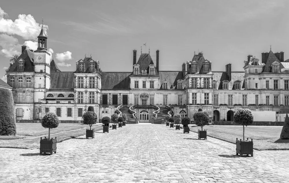 Le château de Fontainebleau, à quelques minutes du studio Encore
